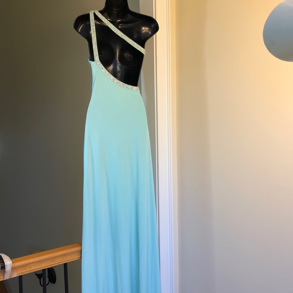 LM COLLECTION sz 4 mint gown prom wedding dress